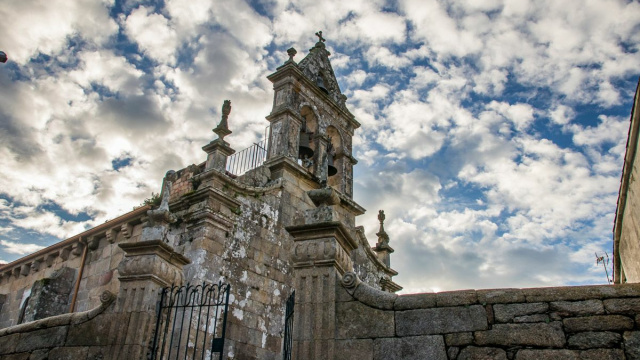 SOBRADO-BENTRACES-LOIRO ROUTE