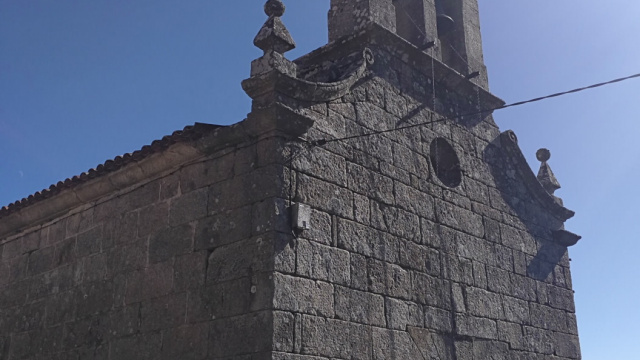 Igrexa de San Pedro de Carpazás